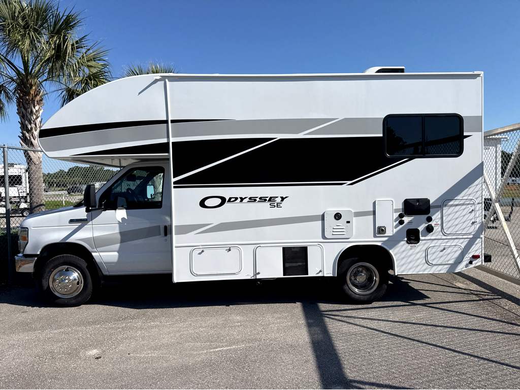 2027 ENTEGRA COACH ODYSSEY 20LF - Image 3