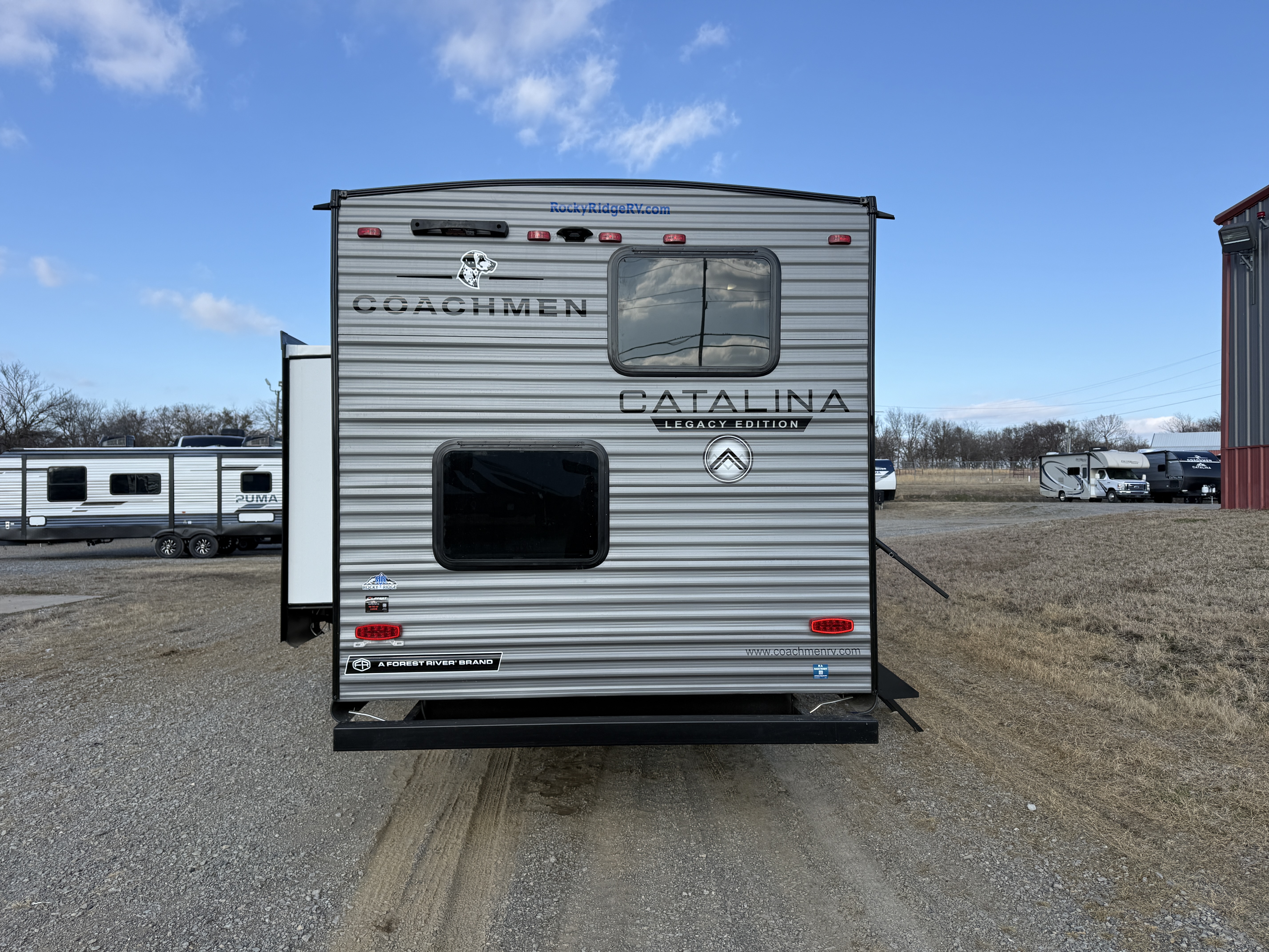 2026 Coachmen Catalina Legacy Edition 333DORM - Image 7