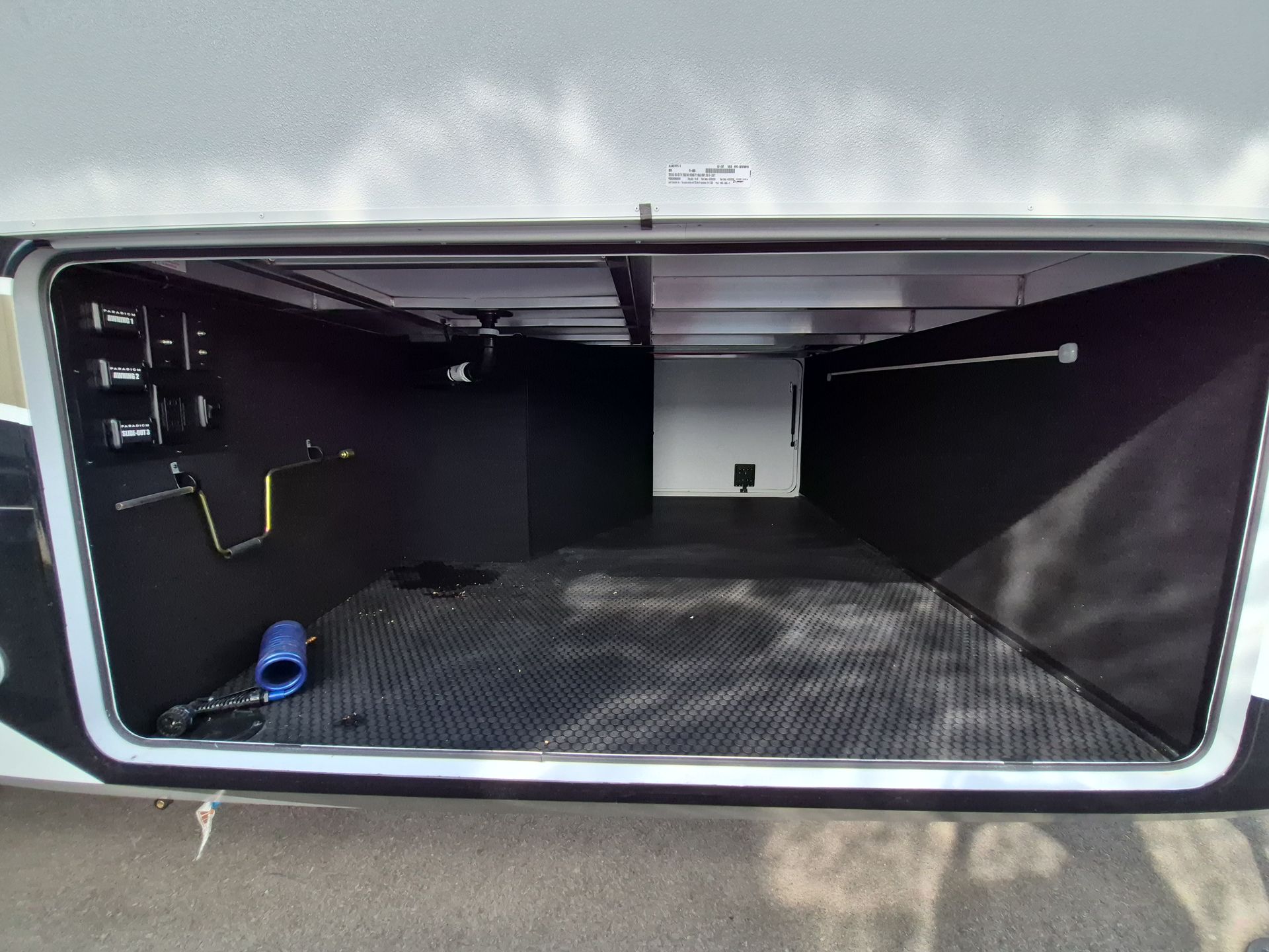 2027 Alliance RV Paradigm 340RL - Image 11