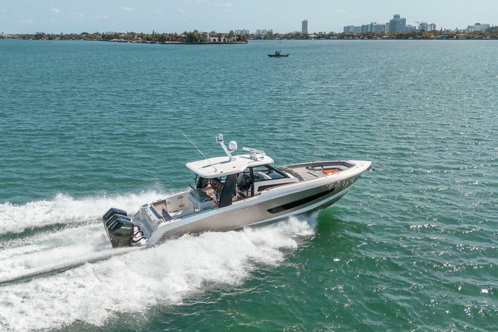 2023 Boston Whaler 420 Outrage - Image 36