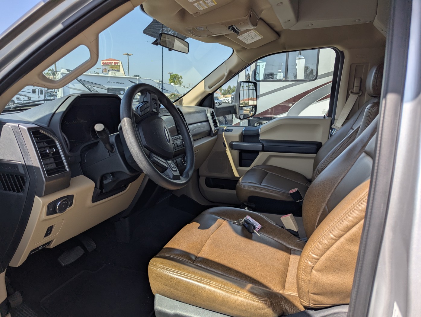 2019 Renegade RV Veracruz 35FWS - Image 7