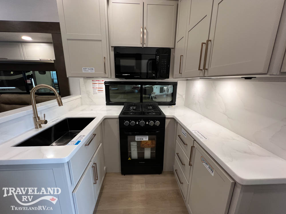 2027 Alliance RV Paradigm 395DS - Image 7