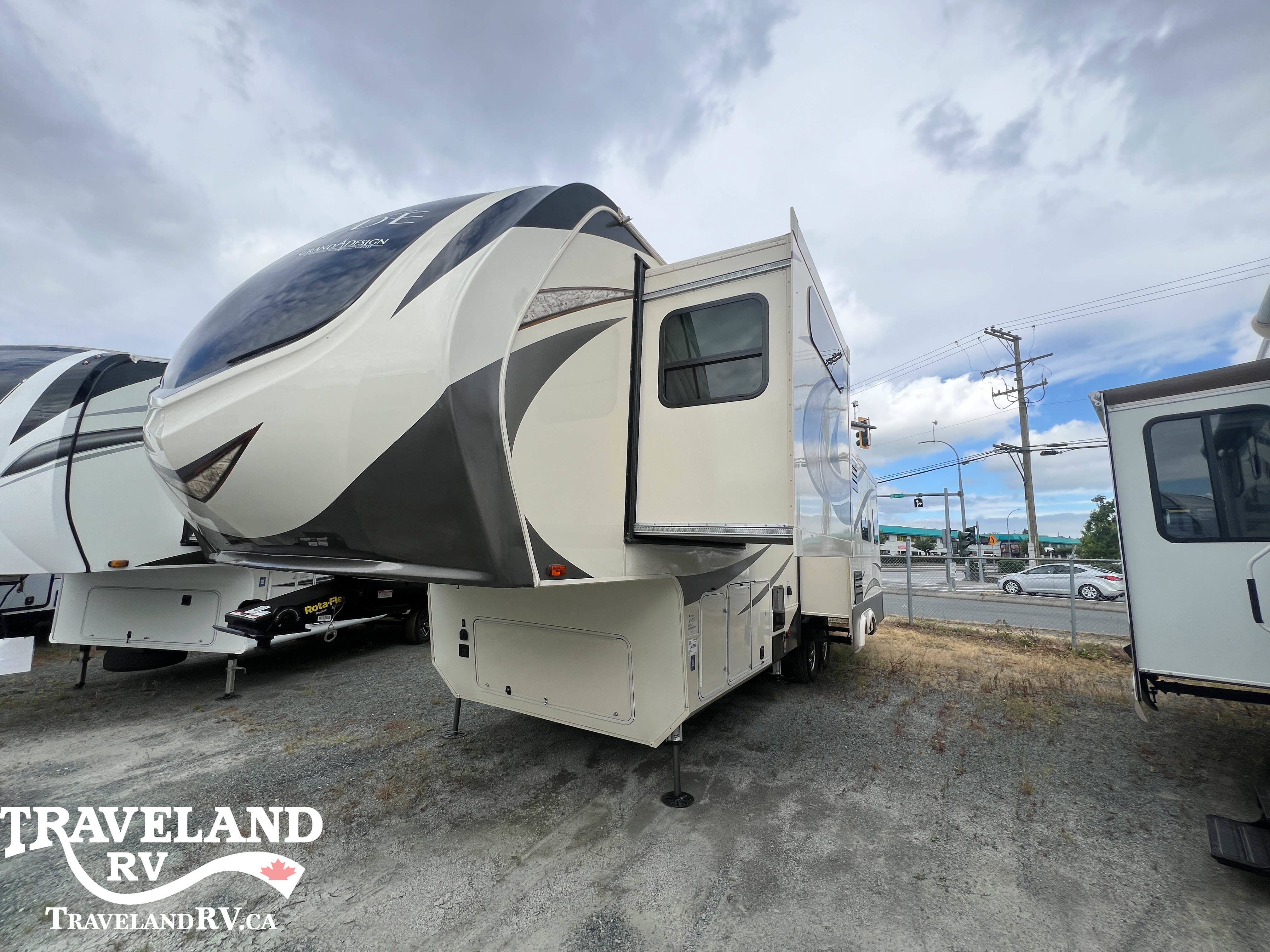 2018 Grand Design Solitude 310GK - Image 2