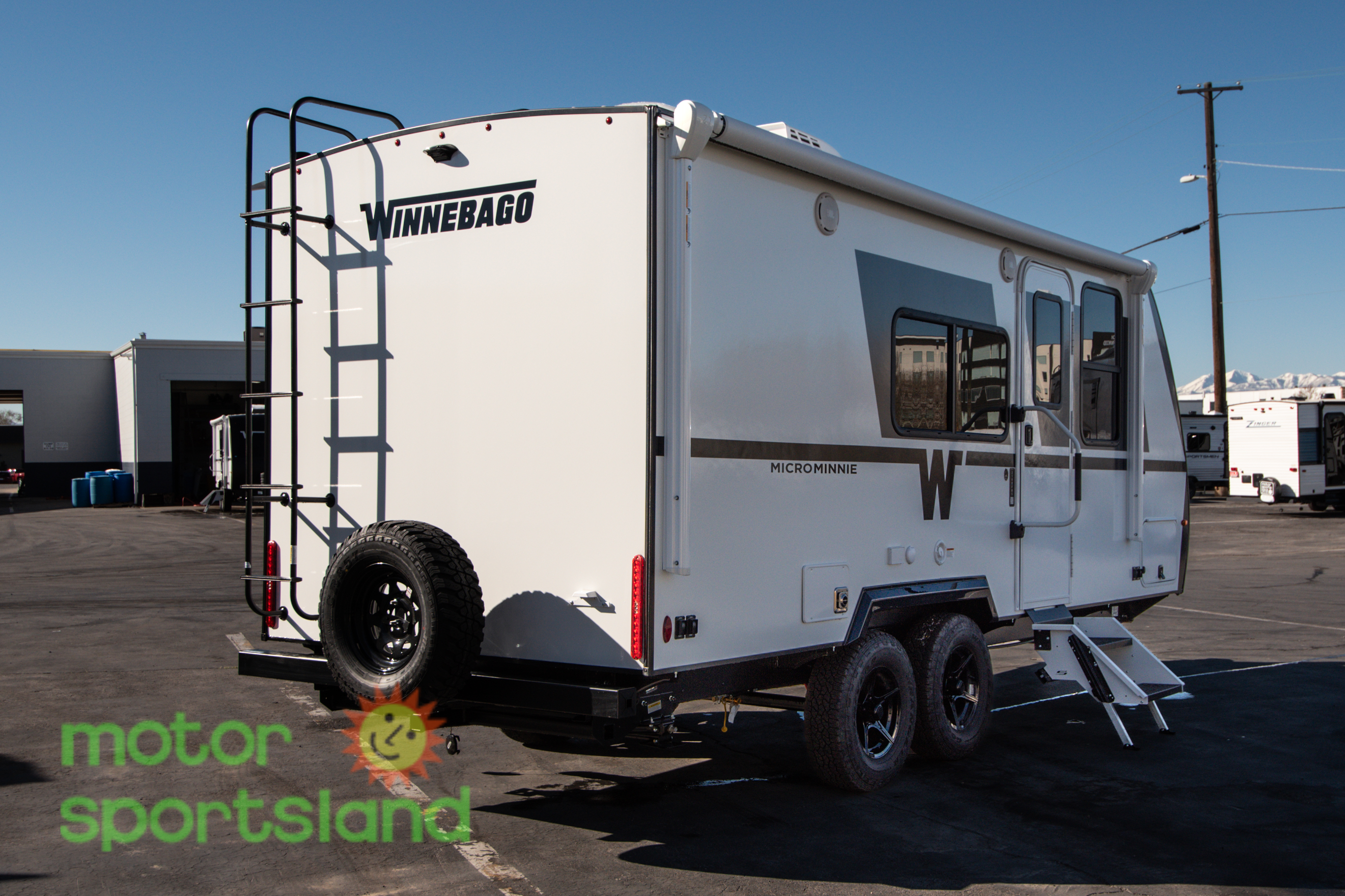 2026 Winnebago Micro Minnie 2108FBS - Image 3