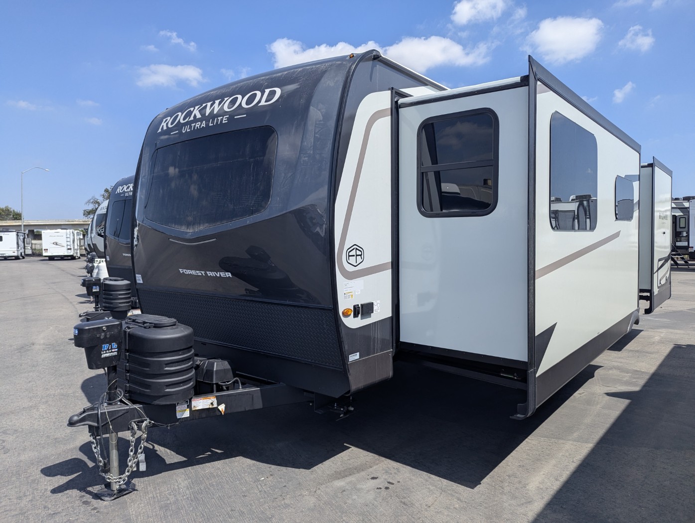 2027 Forest River Rockwood Ultra Lite 2608BS - Image 3