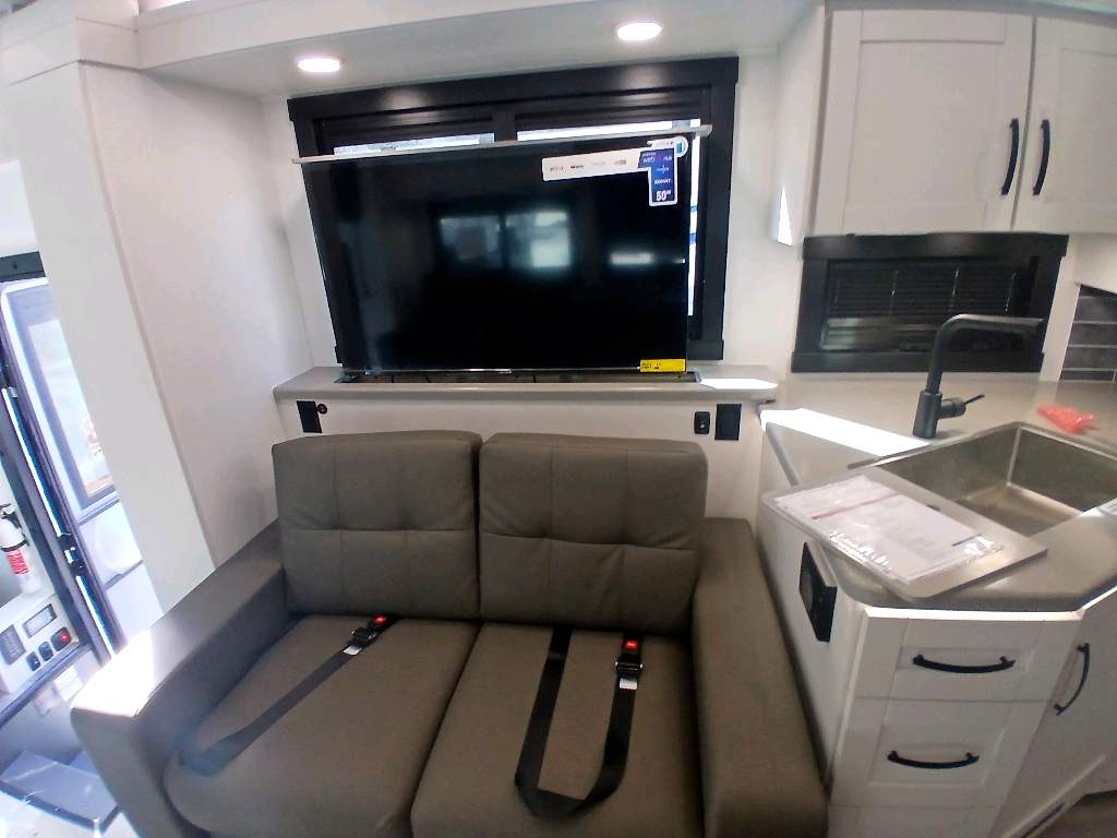 2026 ENTEGRA COACH VISION XL 34G - Image 26