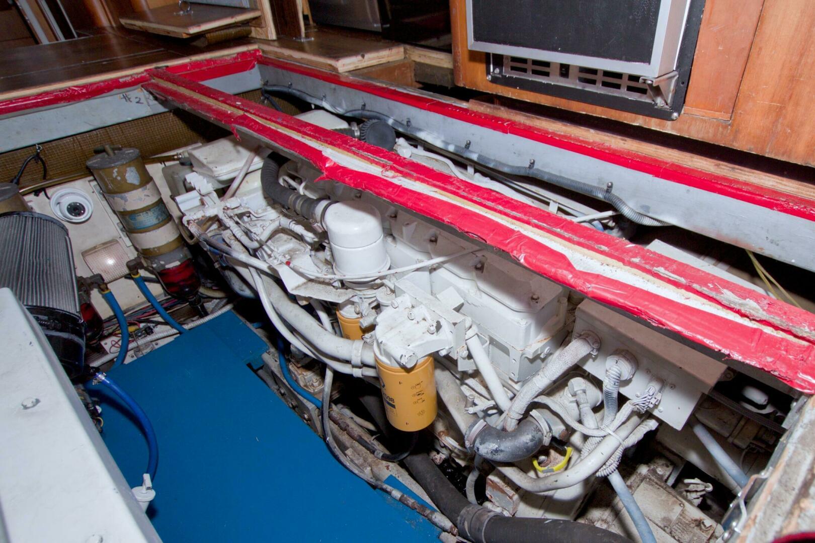 1998 Luhrs 36 Convertible - Image 69