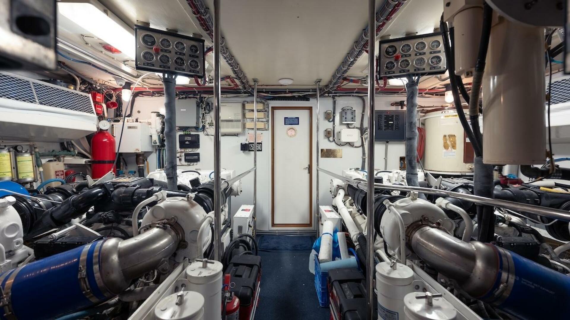 1998 Hatteras Sport Deck - Image 69