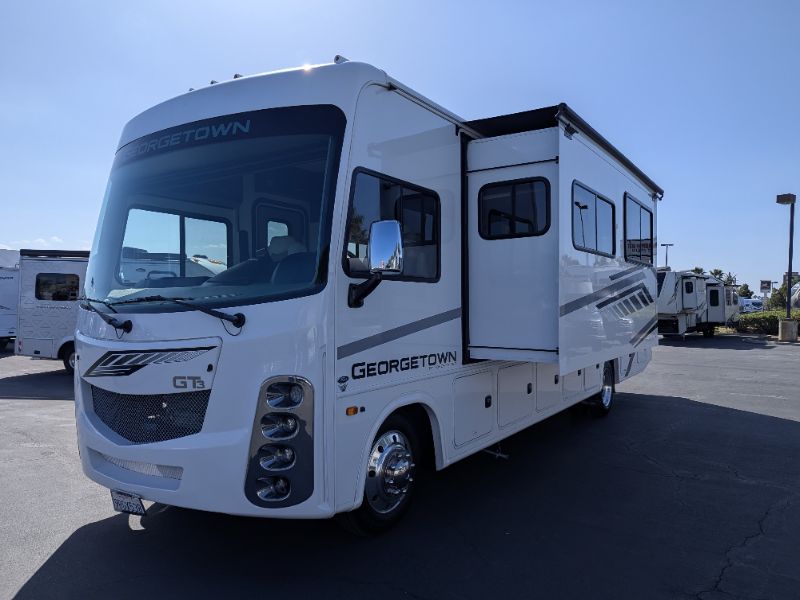 2025 Forest River Georgetown 3 Series GT3 32A3 - Image 3