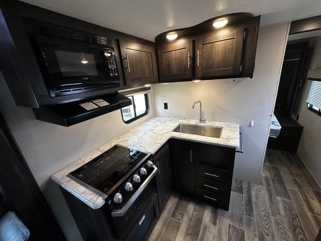 2020 KZ RV Sportsmen LE 261BHKLE - Image 16