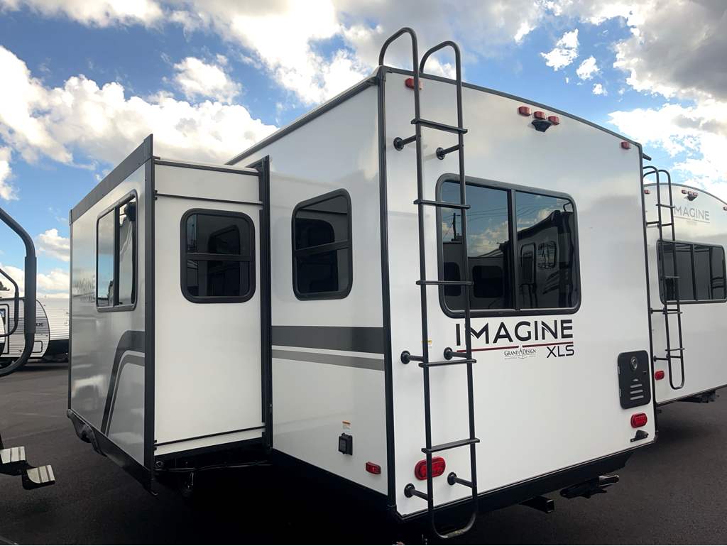 2026 GRAND DESIGN IMAGINE 25RLE - Image 3