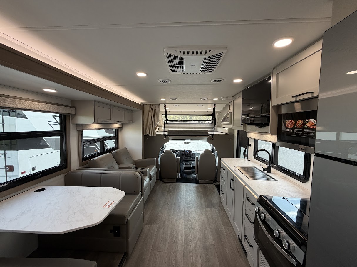 2027 JAYCO GREYHAWK 29MV - Image 9
