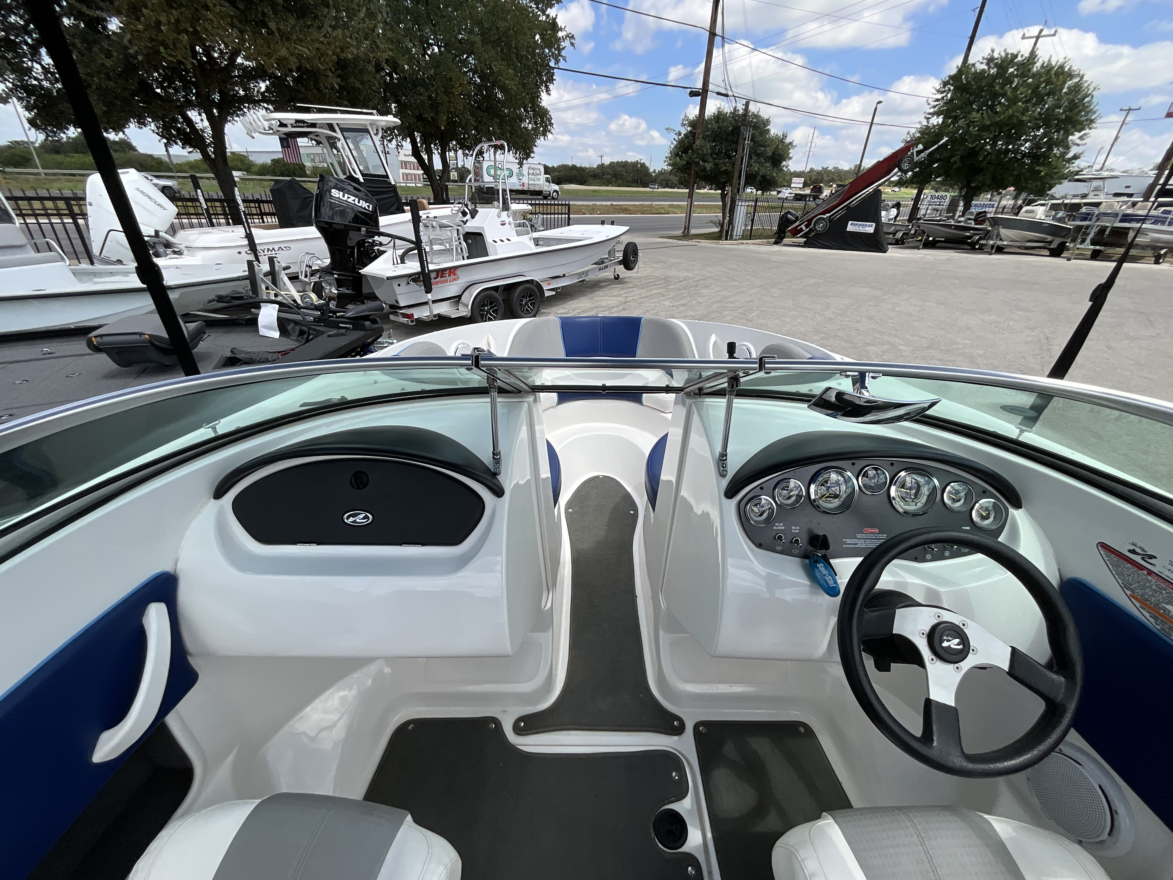 2011 SEA RAY BOATS 185 Sport 185 SPORT - Image 12