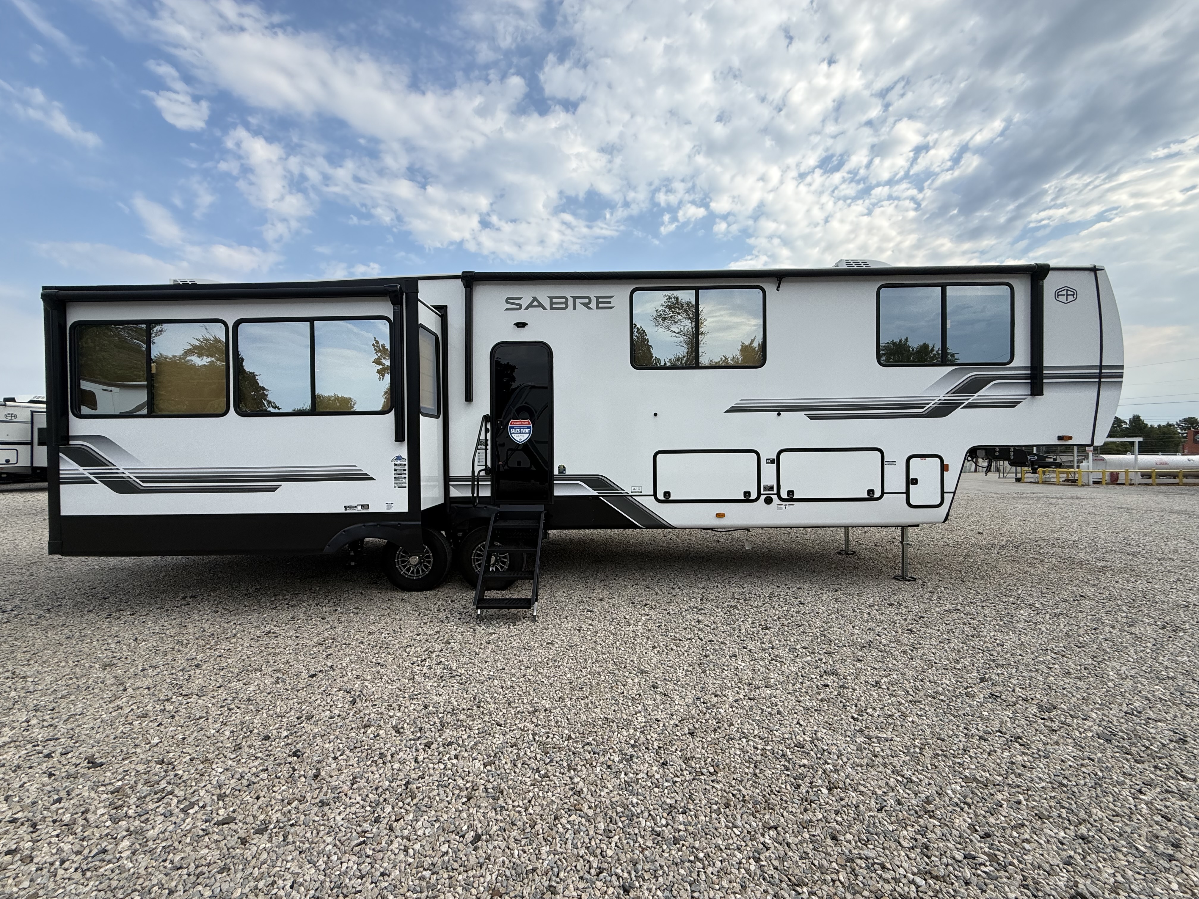 2027 Forest River Sabre 36FLX - Image 8
