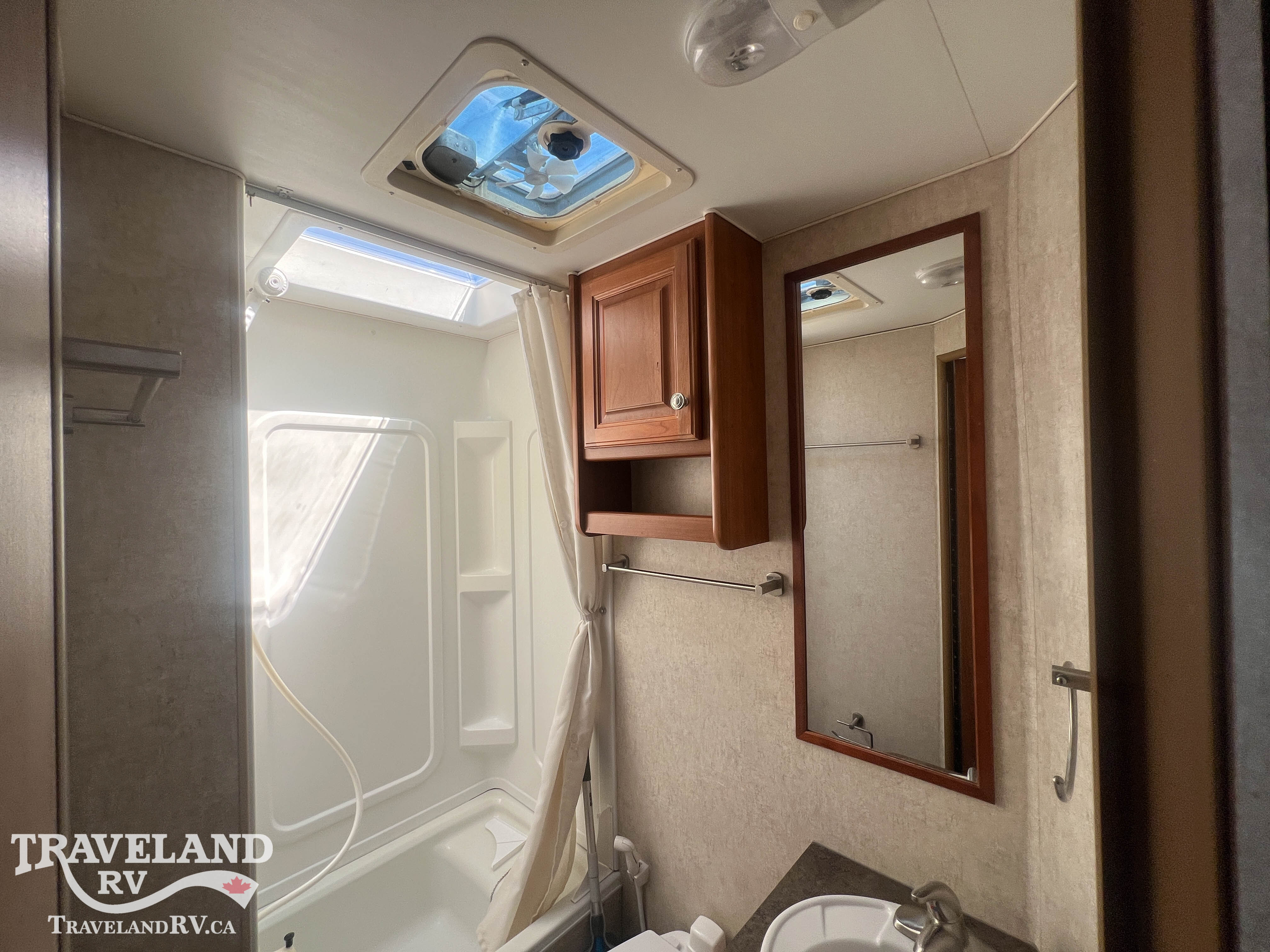 2010 TRIPLE E REGAL C21 HMS - Image 28