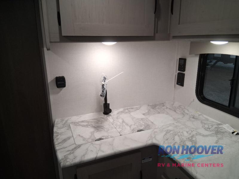 2025 COACHMEN 282DORM - Image 35