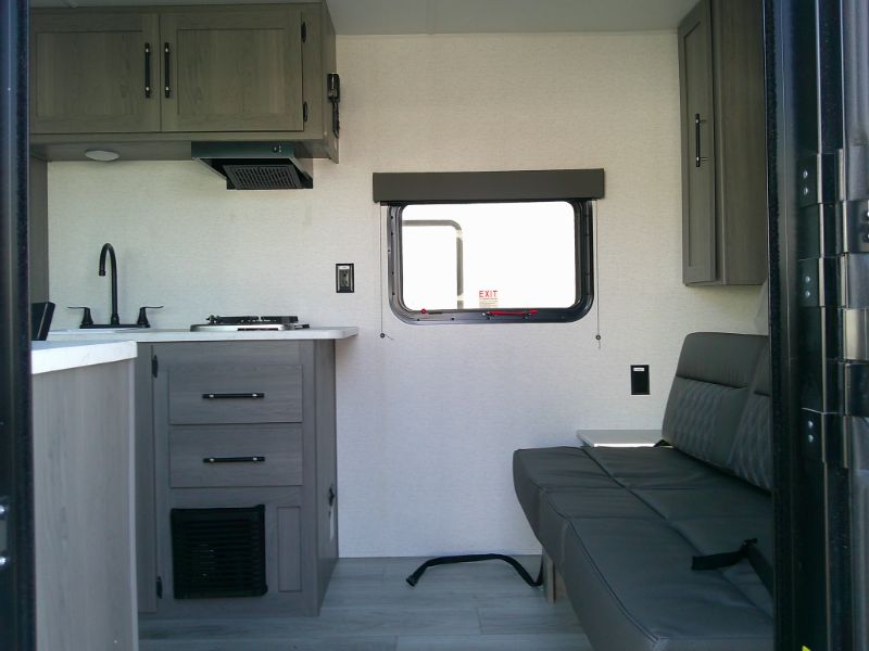 2025 Keystone Hideout Sport 171MB - Image 3