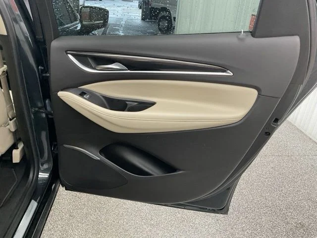 2019 Buick Enclave Utility 4D Essence AWD - Image 23