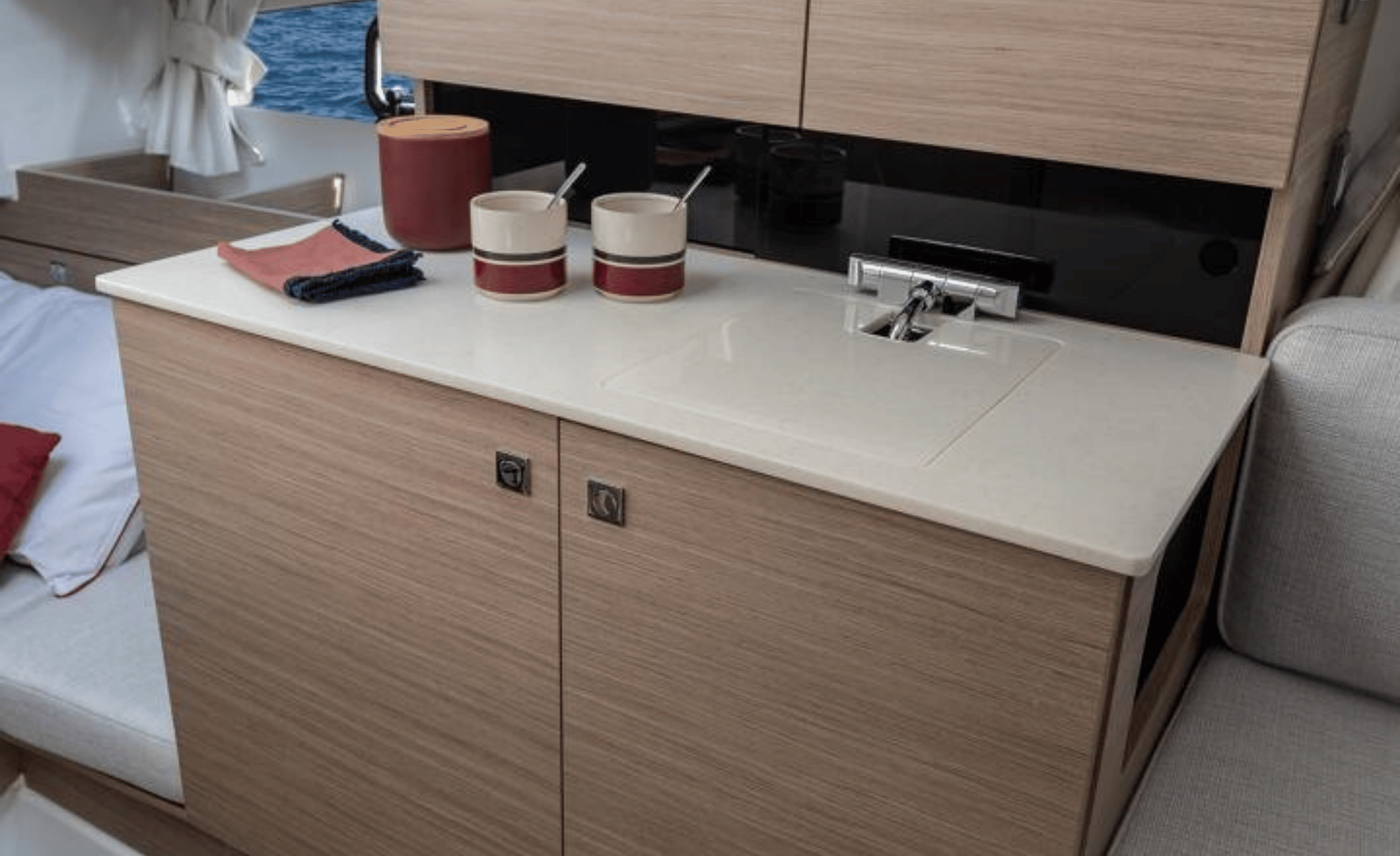 2027 Jeanneau Leader 9.0 WA - Image 16