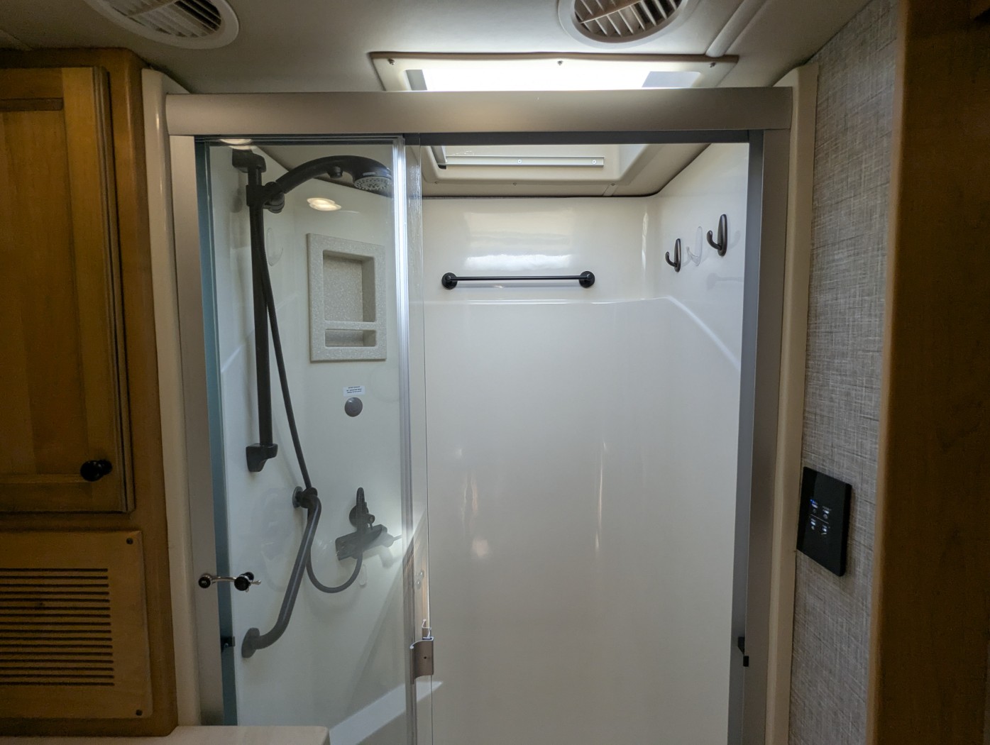 2023 Tiffin Allegro Red 360 37 BA - Image 35