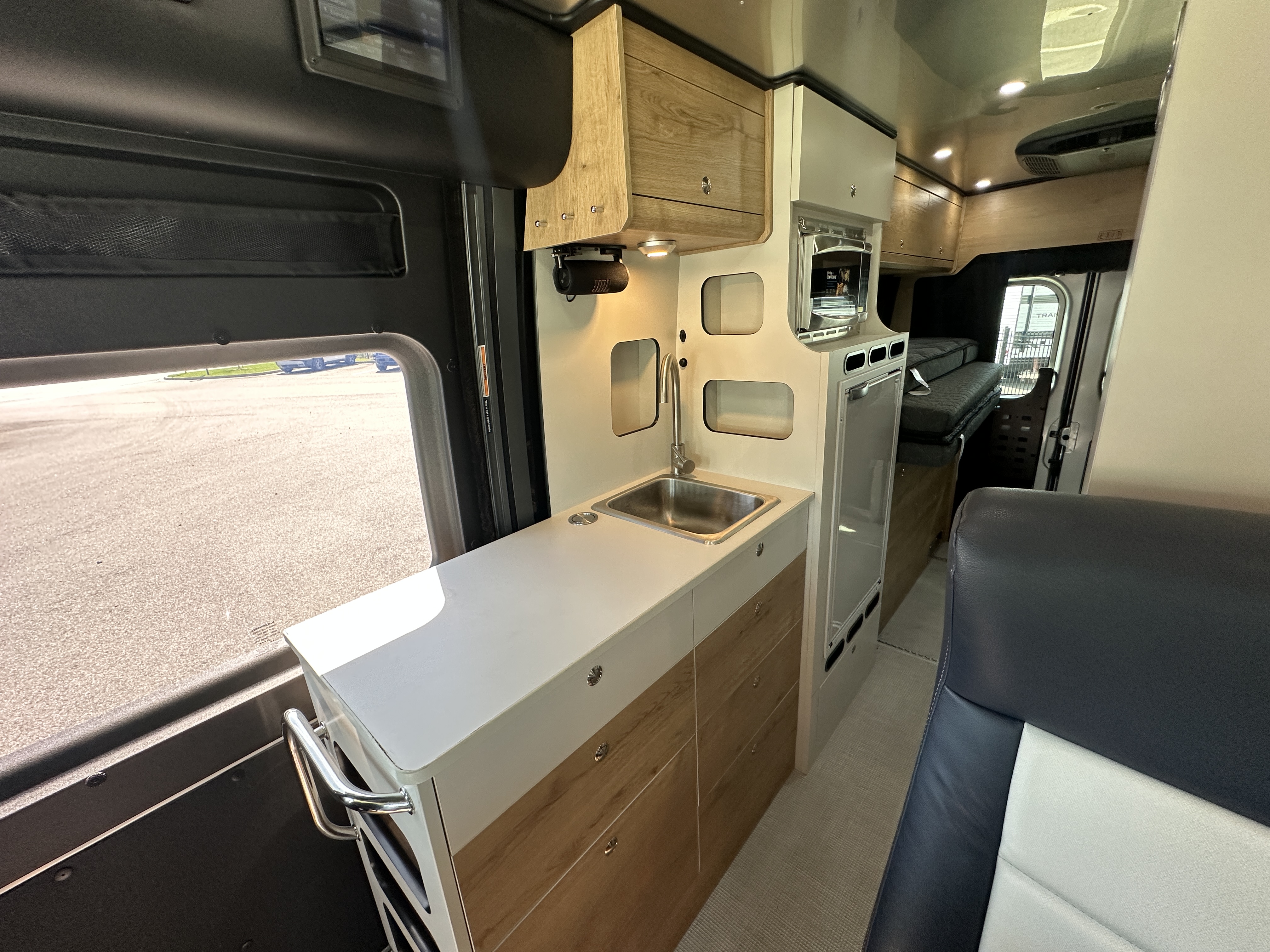 2026 Airstream Rangeline Pop Top - Image 15