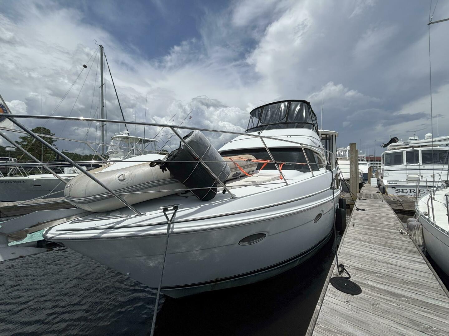 2001 Carver 396 Aft Cabin MY - Image 7
