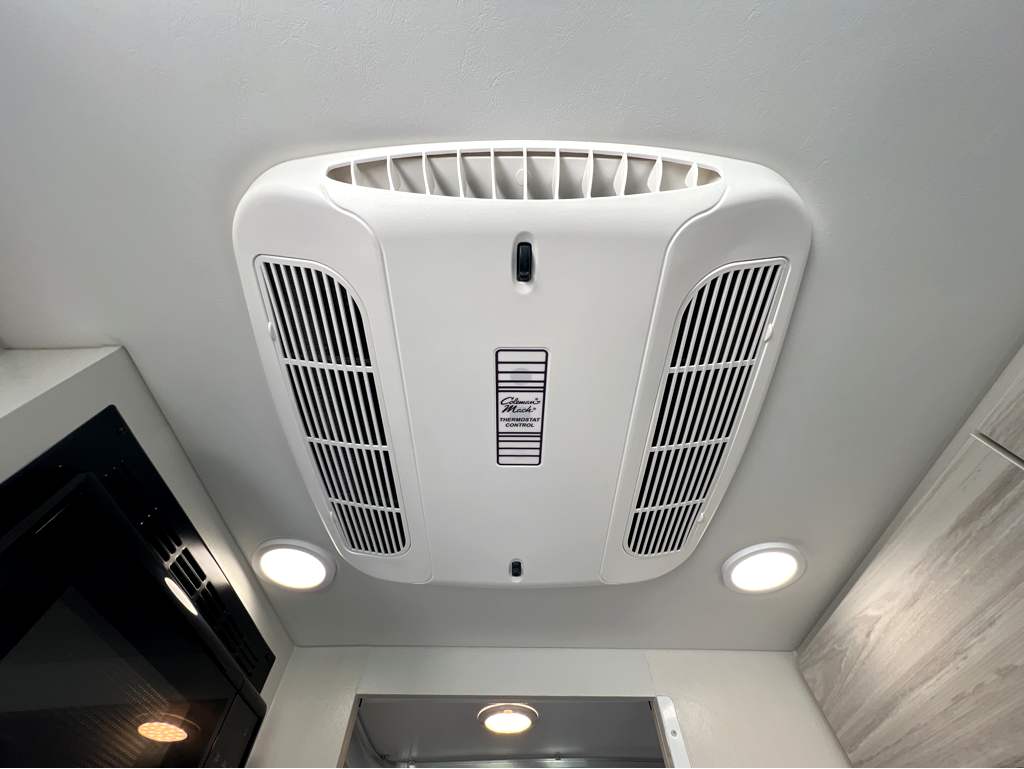 2026 JAYCO COMET 18C - Image 20