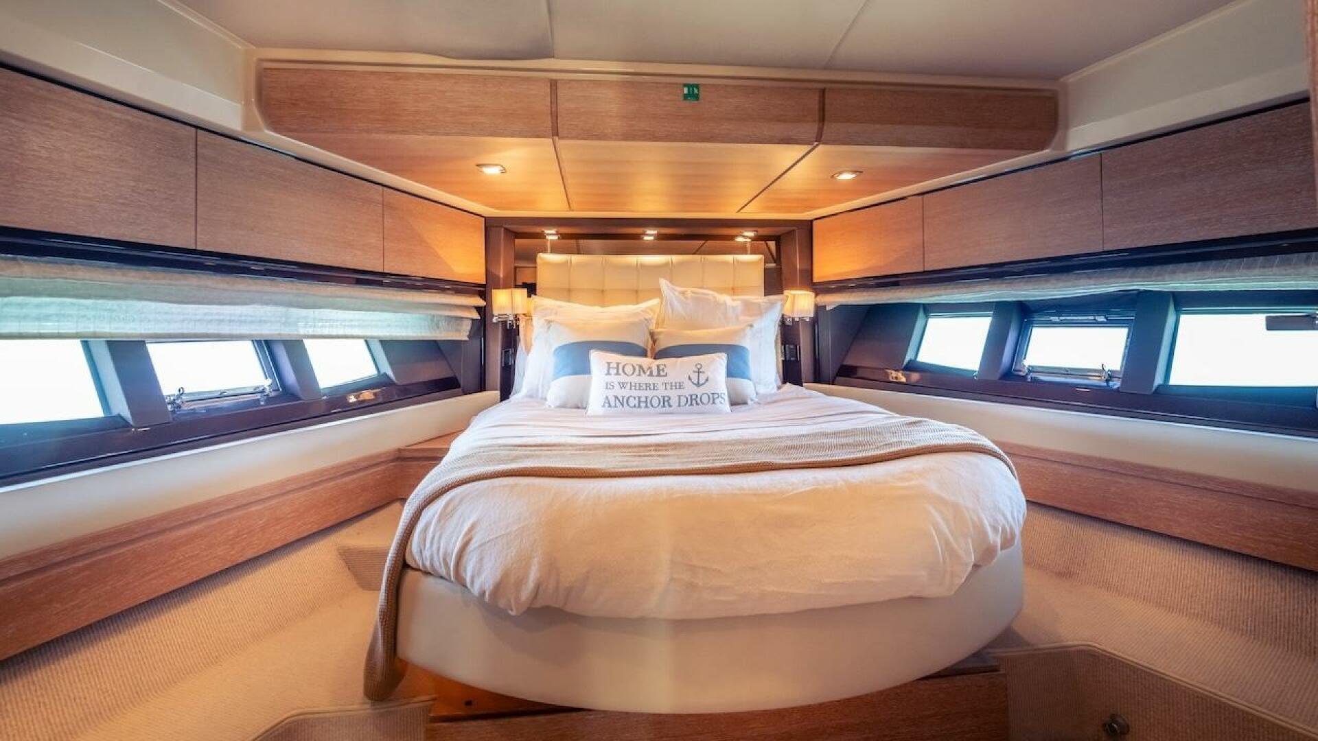2012 Azimut Evolution - Image 41