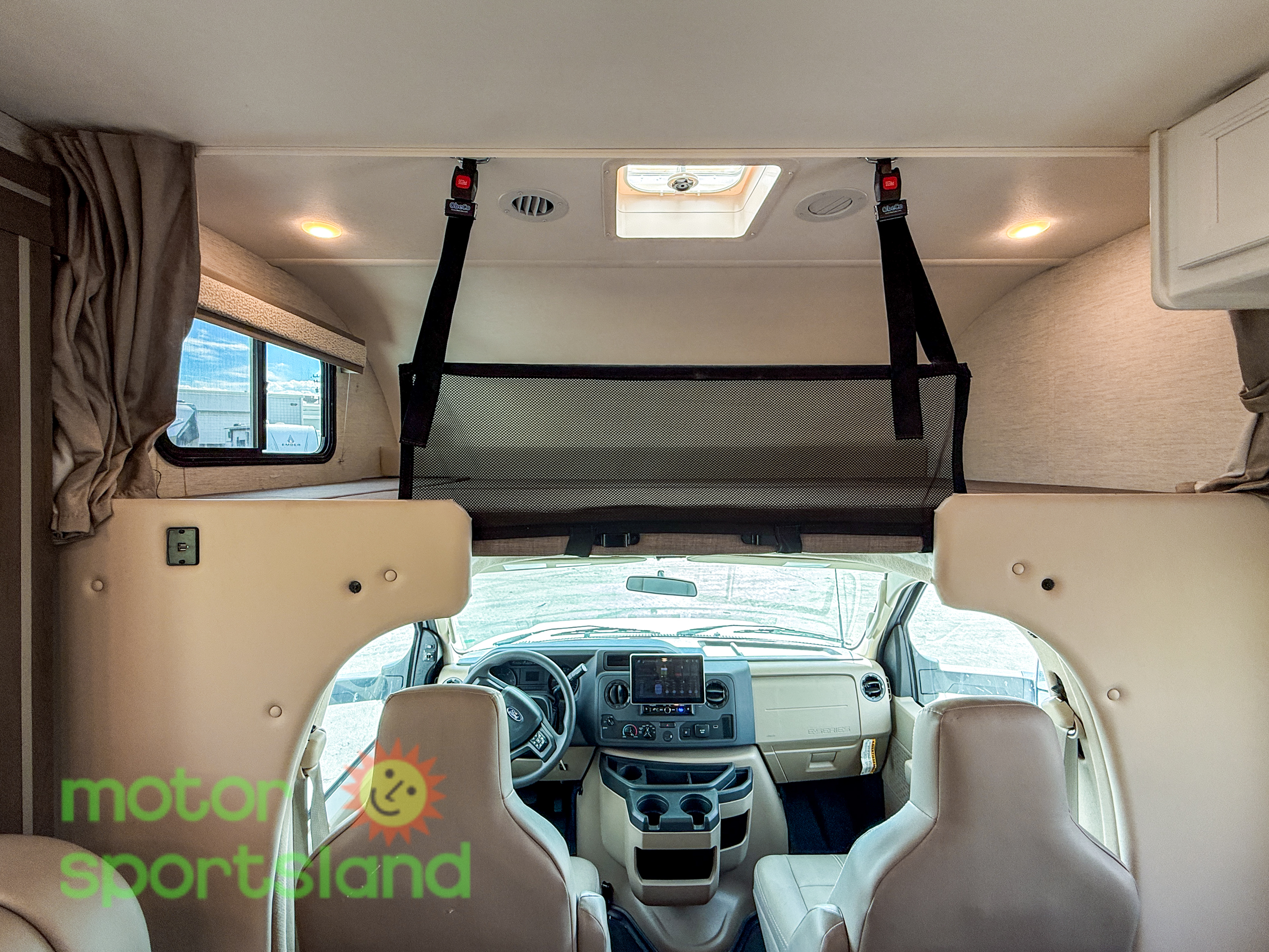 2025 Thor Motor Coach Chateau 27P - Image 70