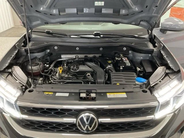 2022 Volkswagen Taos Utility 4D SEL 2WD - Image 10