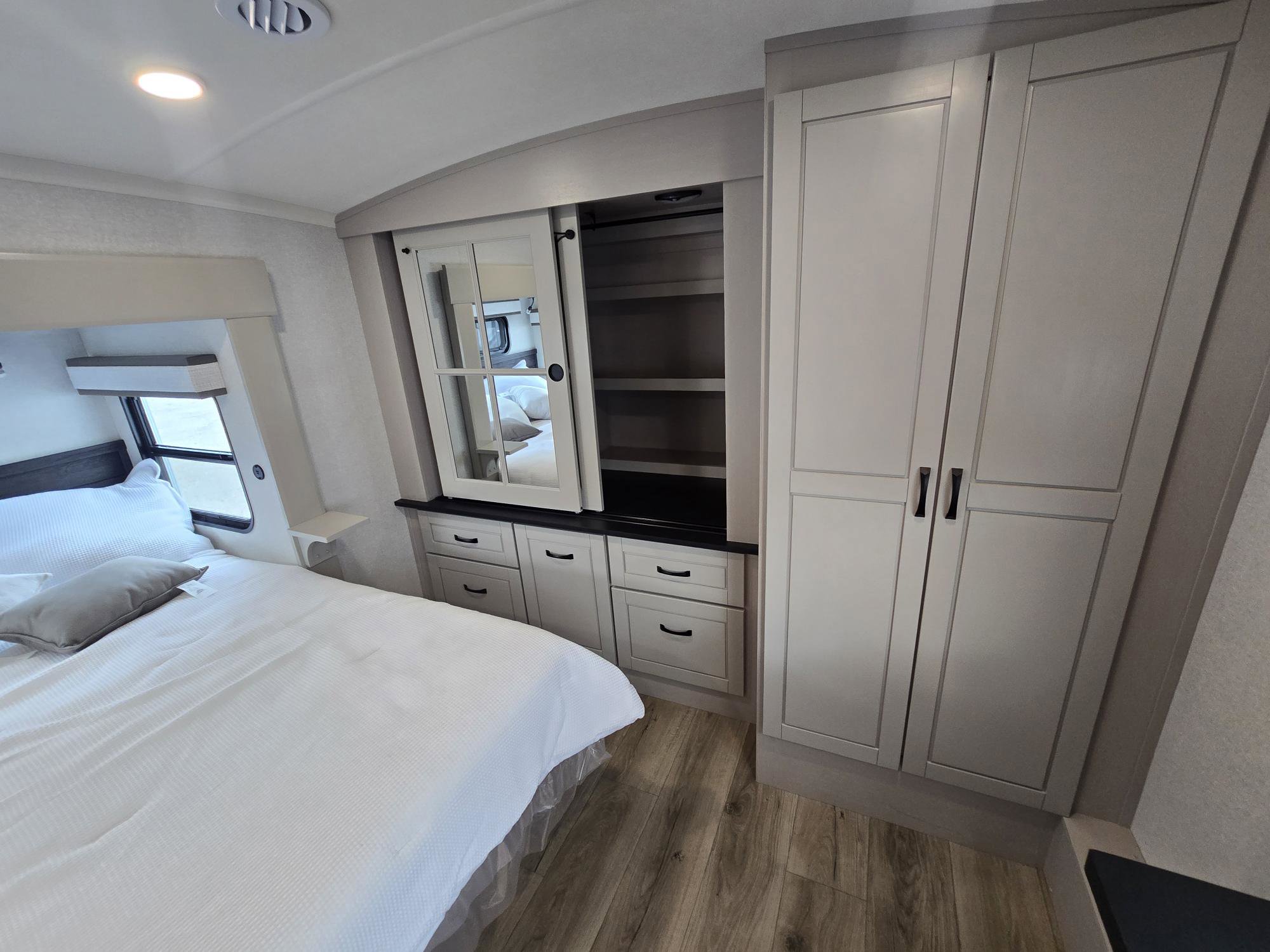 2026 JAYCO NORTH POINT 310RLTS - Image 26