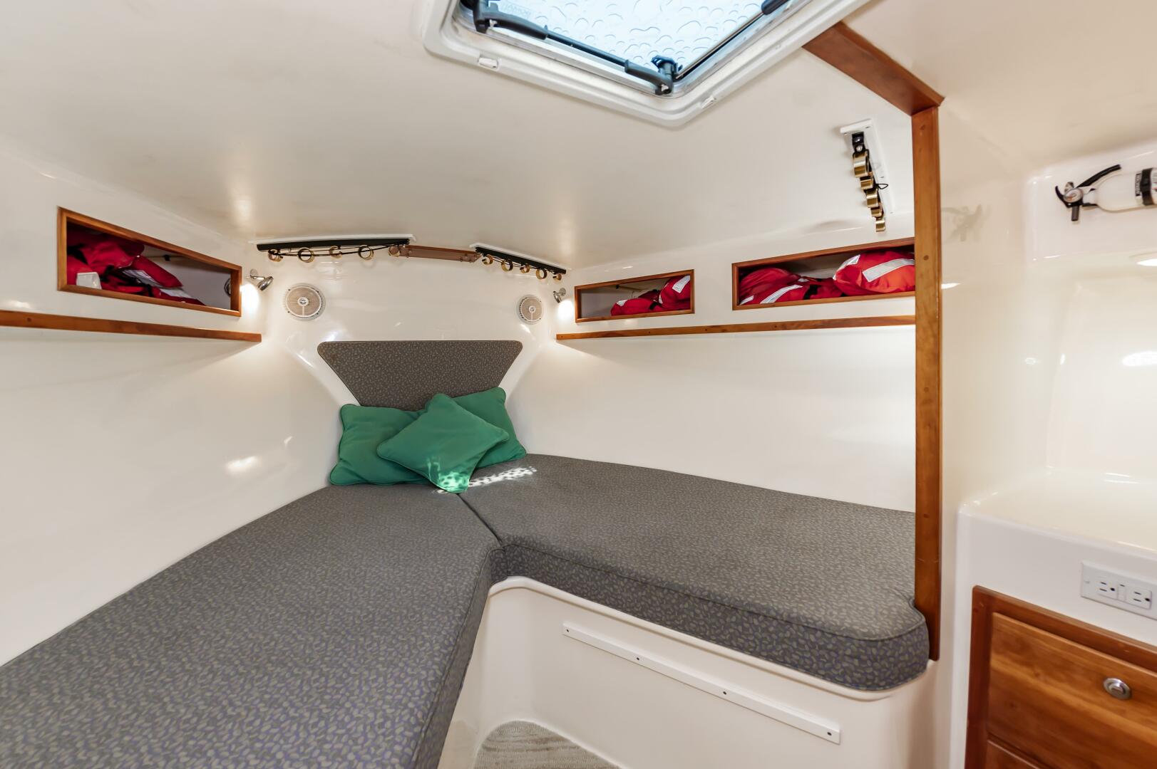 2003 Custom Carolina 40 Layton Express - Image 37