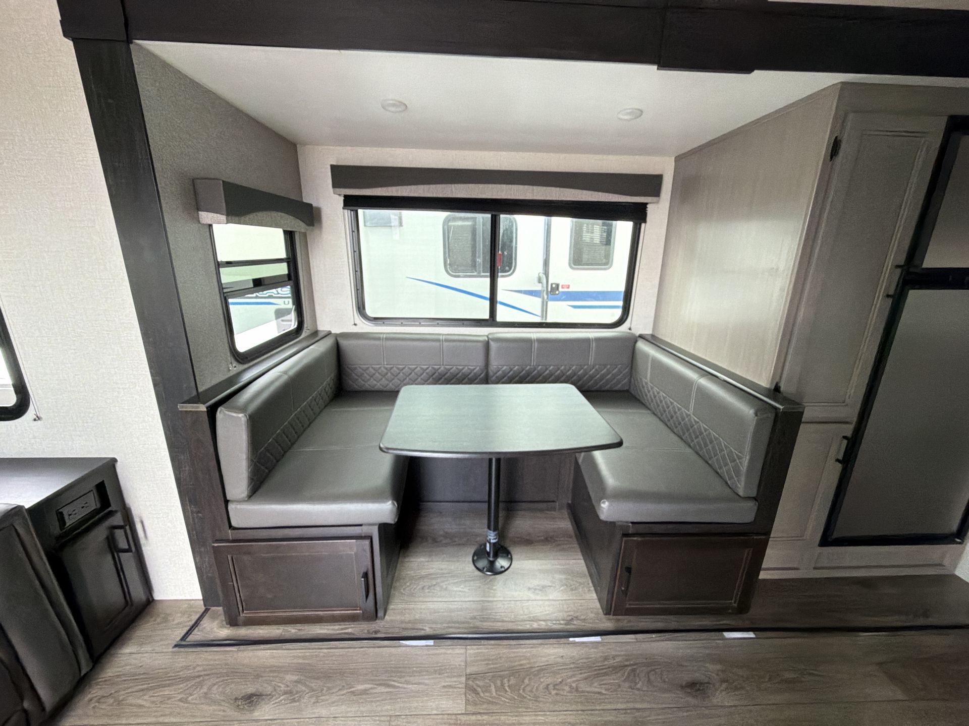 2021 Highland Ridge Mesa Ridge Lite MR2602RL - Image 29