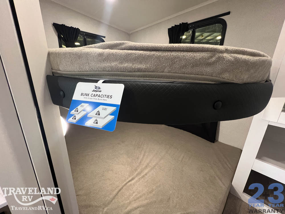 2027 Jayco Eagle SLE 28BHU - Image 12