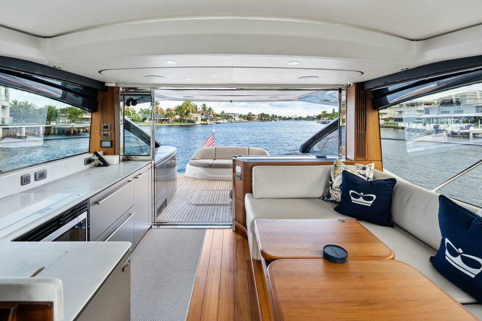 2021 Princess V55 - Image 29