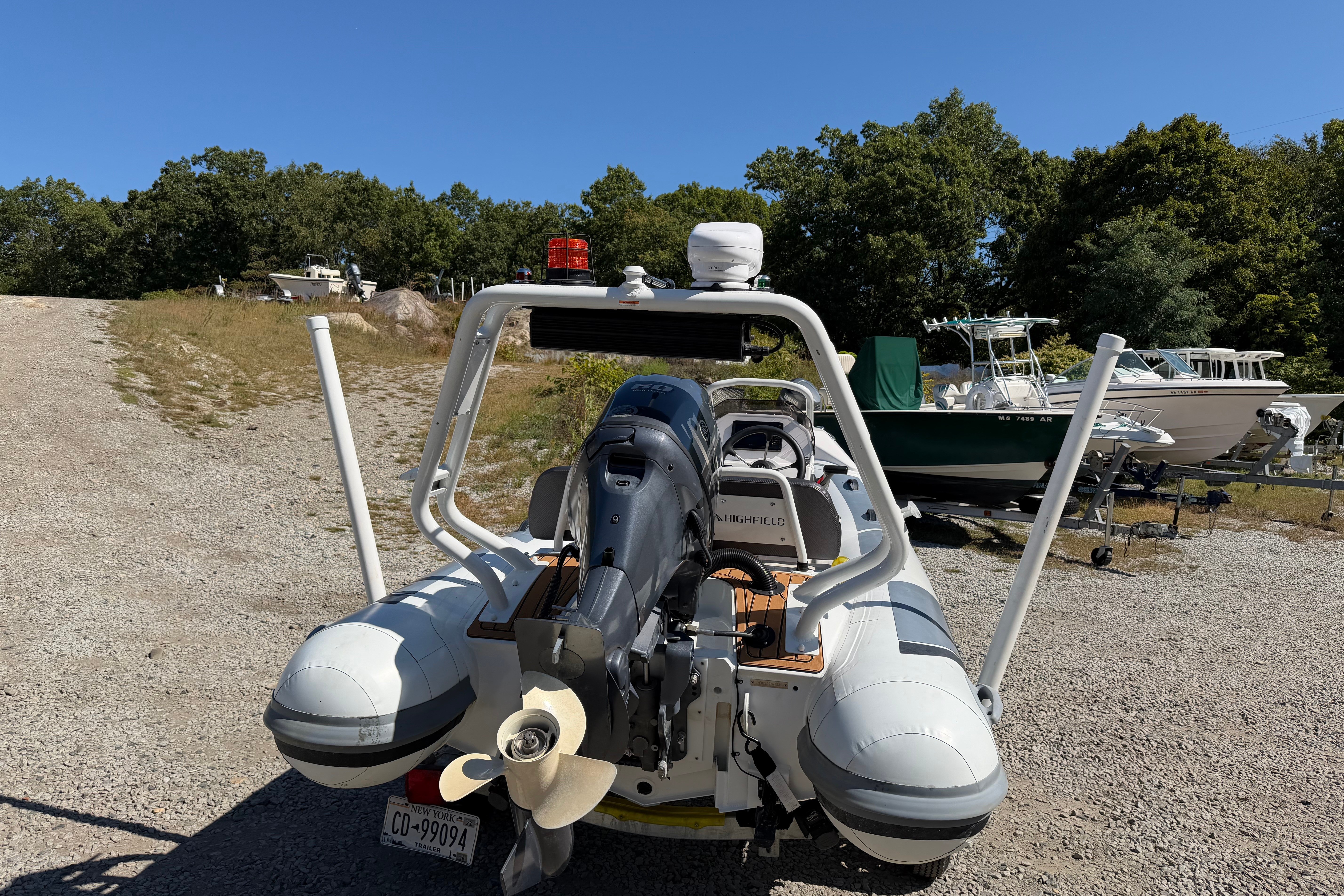 2022 Highfield Sport 390 Standard - Image 2