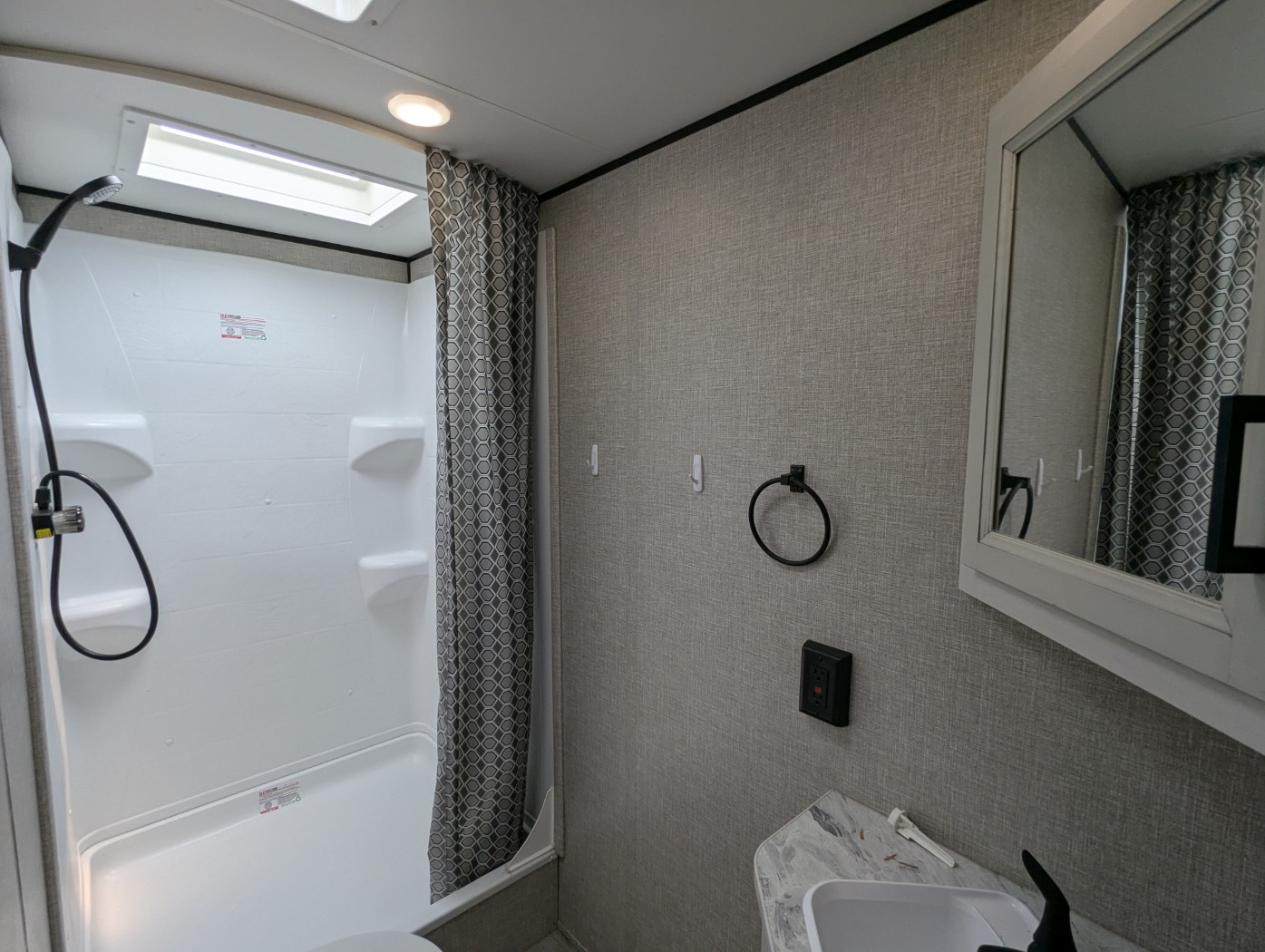 2023 Jayco Jay Flight 224BHW - Image 18