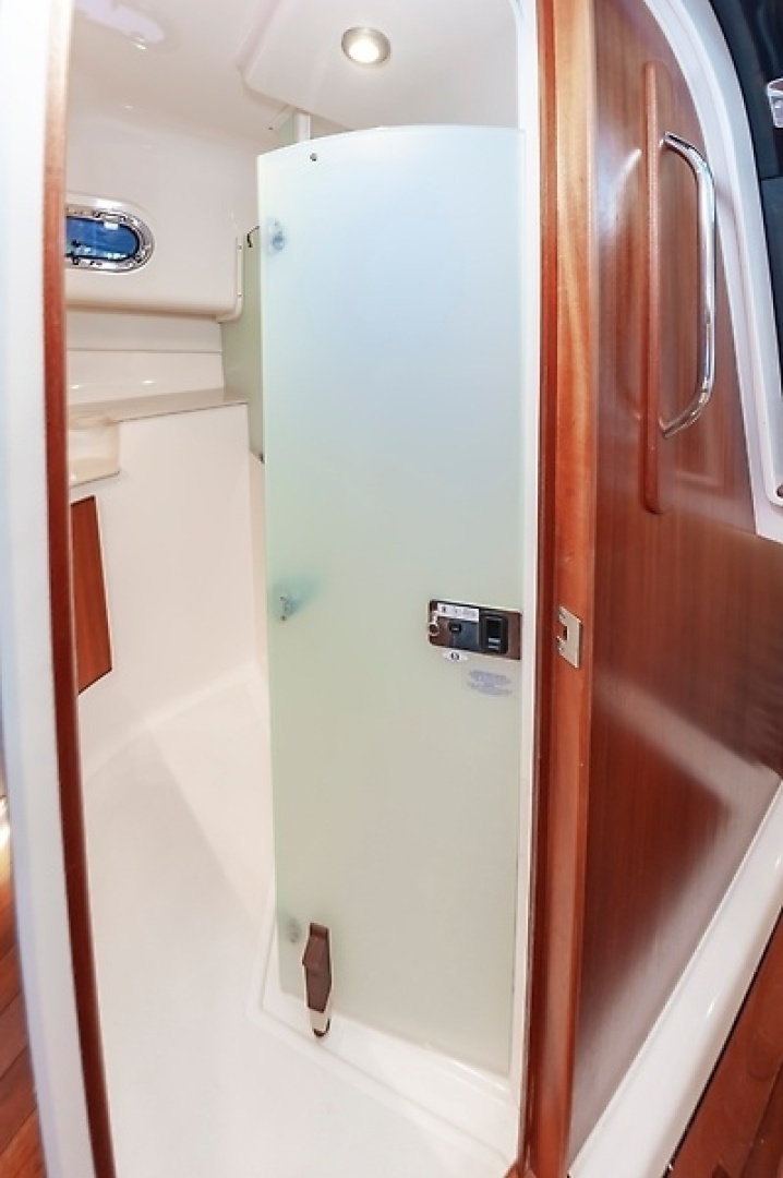 2015 PURSUIT 385 OS Base - Image 45