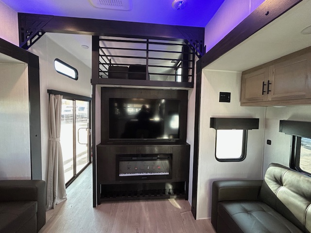 2026 CHEROKEE TIMBERWOLF 39DKBL - Image 25