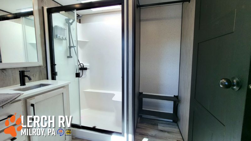 2022 KZ RV Durango Gold G387FLF - Image 47