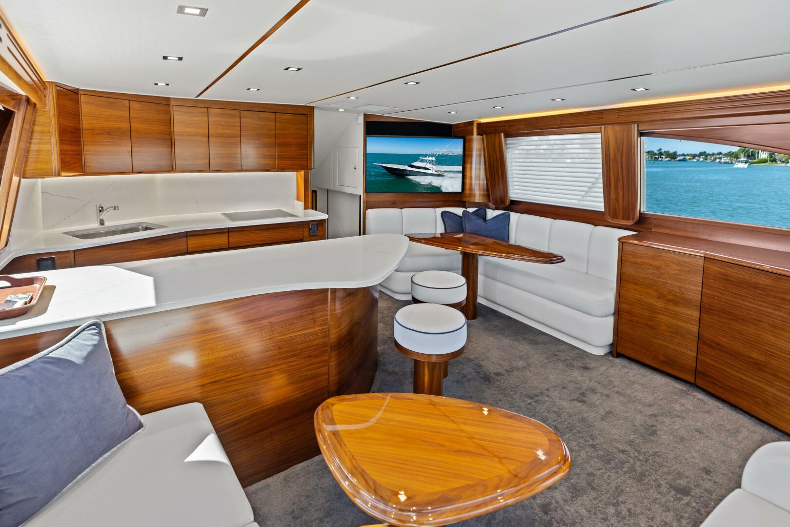 2023 Viking 54 Convertible - Image 9
