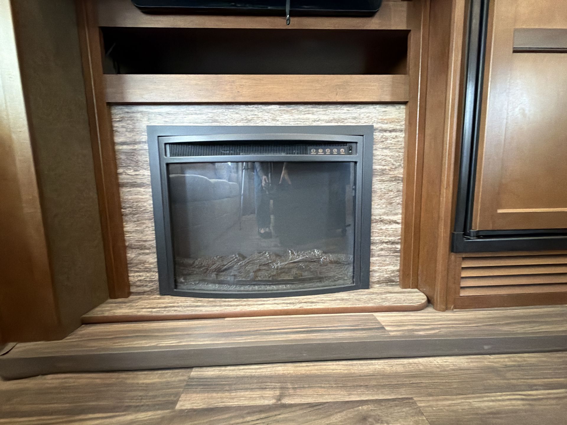 2016 Highland Ridge Light LF297RLS - Image 34