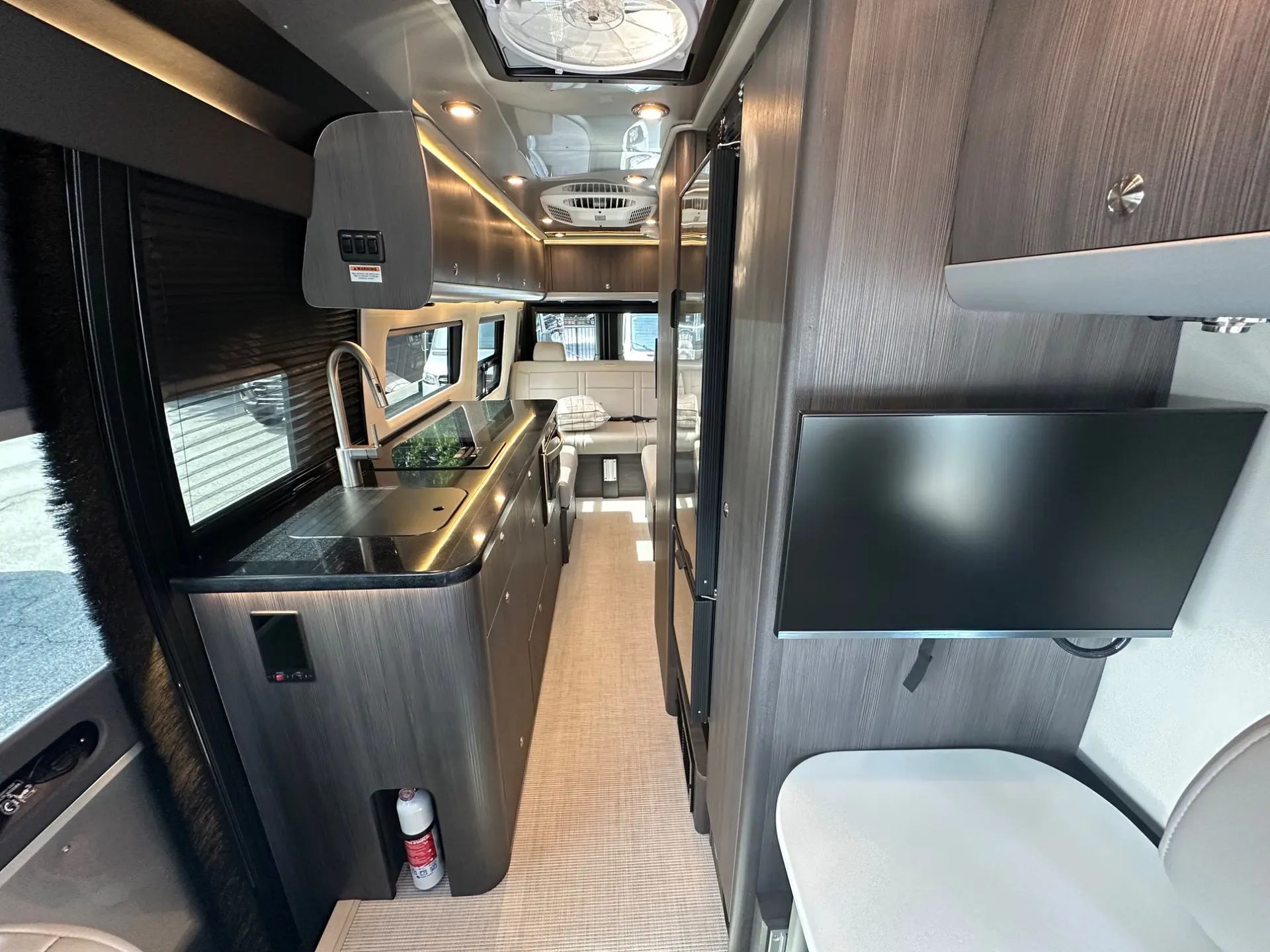 2026 Airstream Interstate 24GT - Image 16