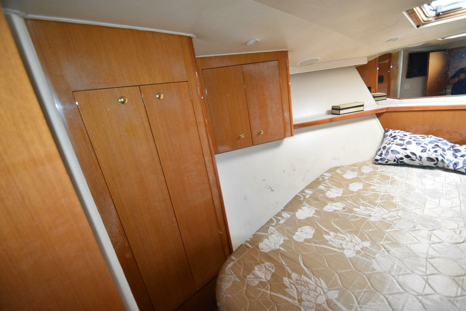 2003 Viking 45 Express - Image 34