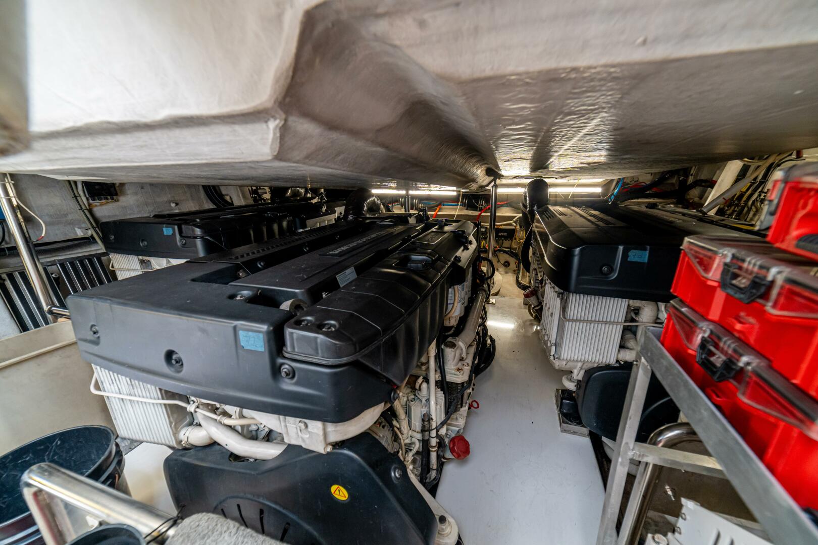 2017 Azimut 77S - Image 123