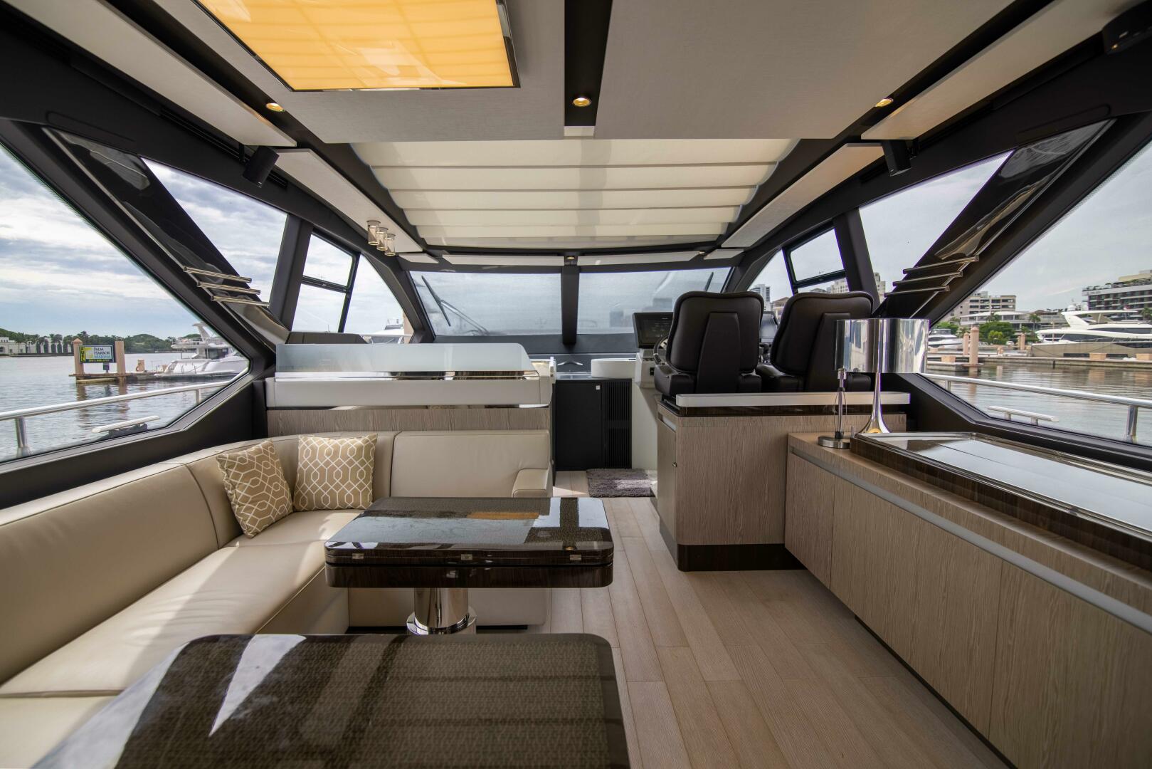 2019 Azimut S7 - Image 11