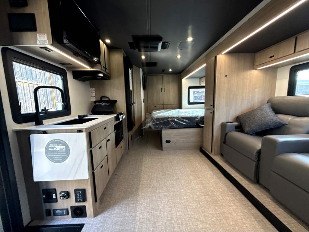 2027 Grand Design Lineage Series M 25FW - Image 17