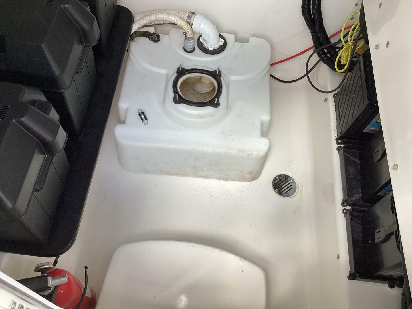 2018 Sea Hunt GAMEFISH 27FS Base - Image 31