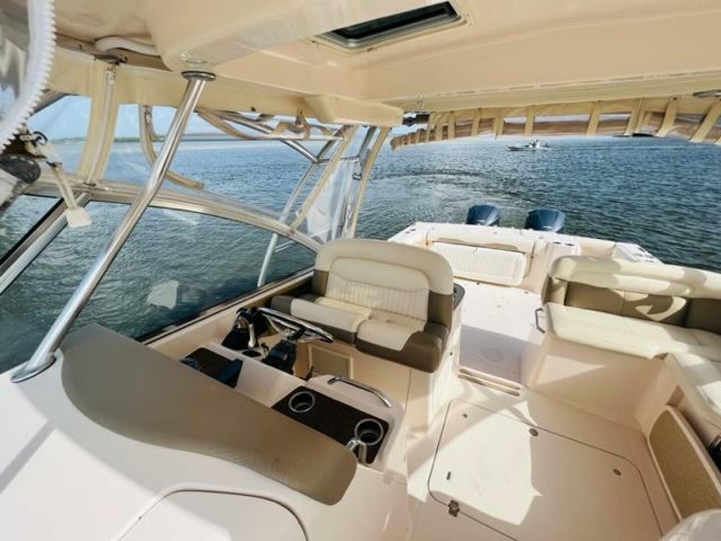 2014 Grady-White Freedom 335 - Image 22