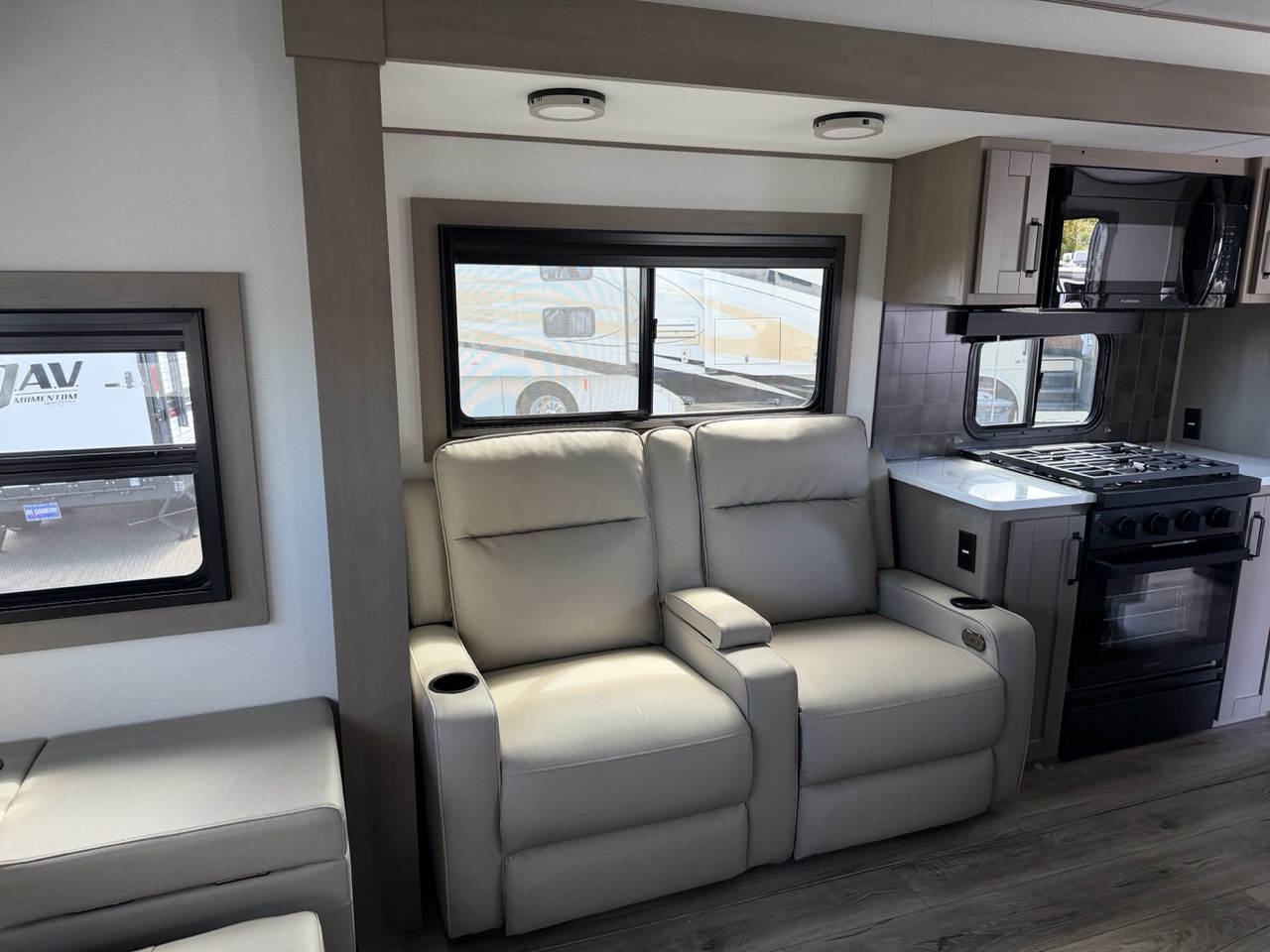 2026 Grand Design Reflection Travel Trailer 317RSTS - Image 11